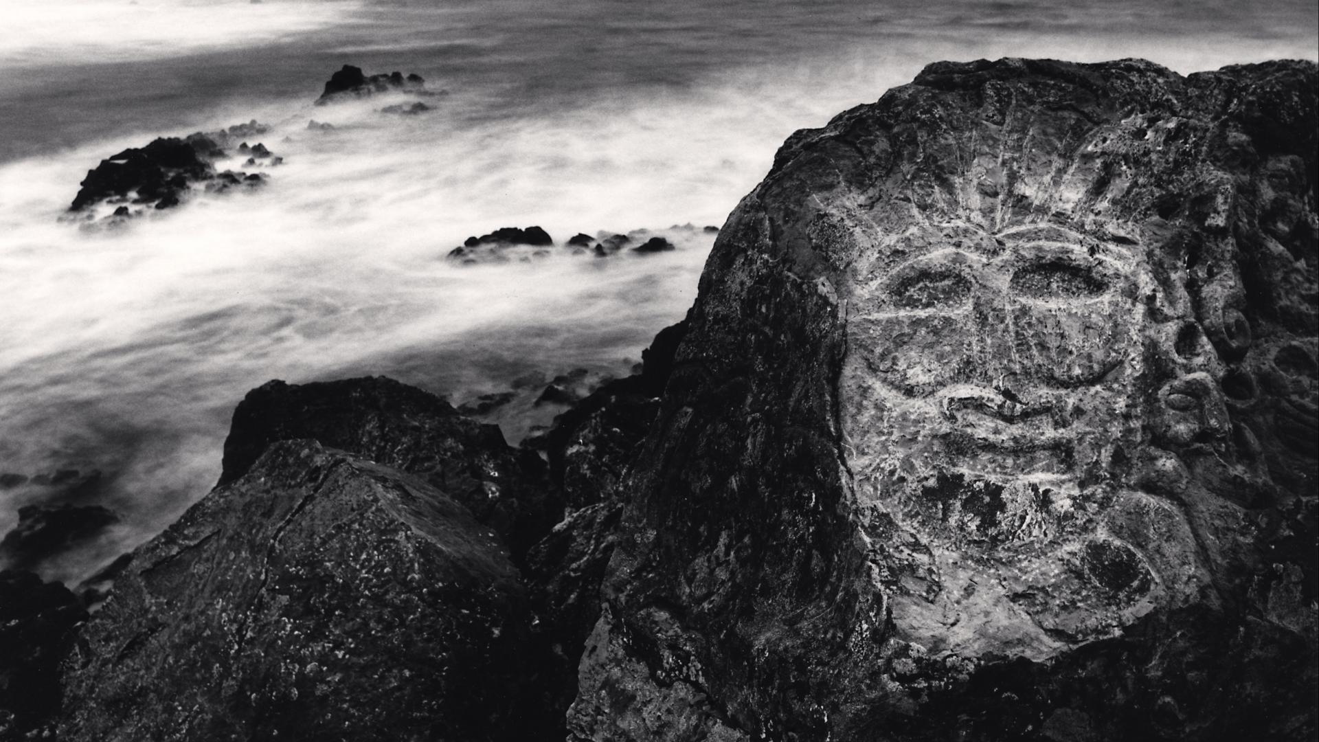 Rapa Nui a través de la mirada de Michael Kenna Museo de Historia